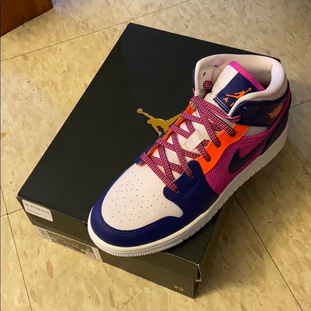 AIR JORDAN 1 MID (GS) 6.5Y wmns 8